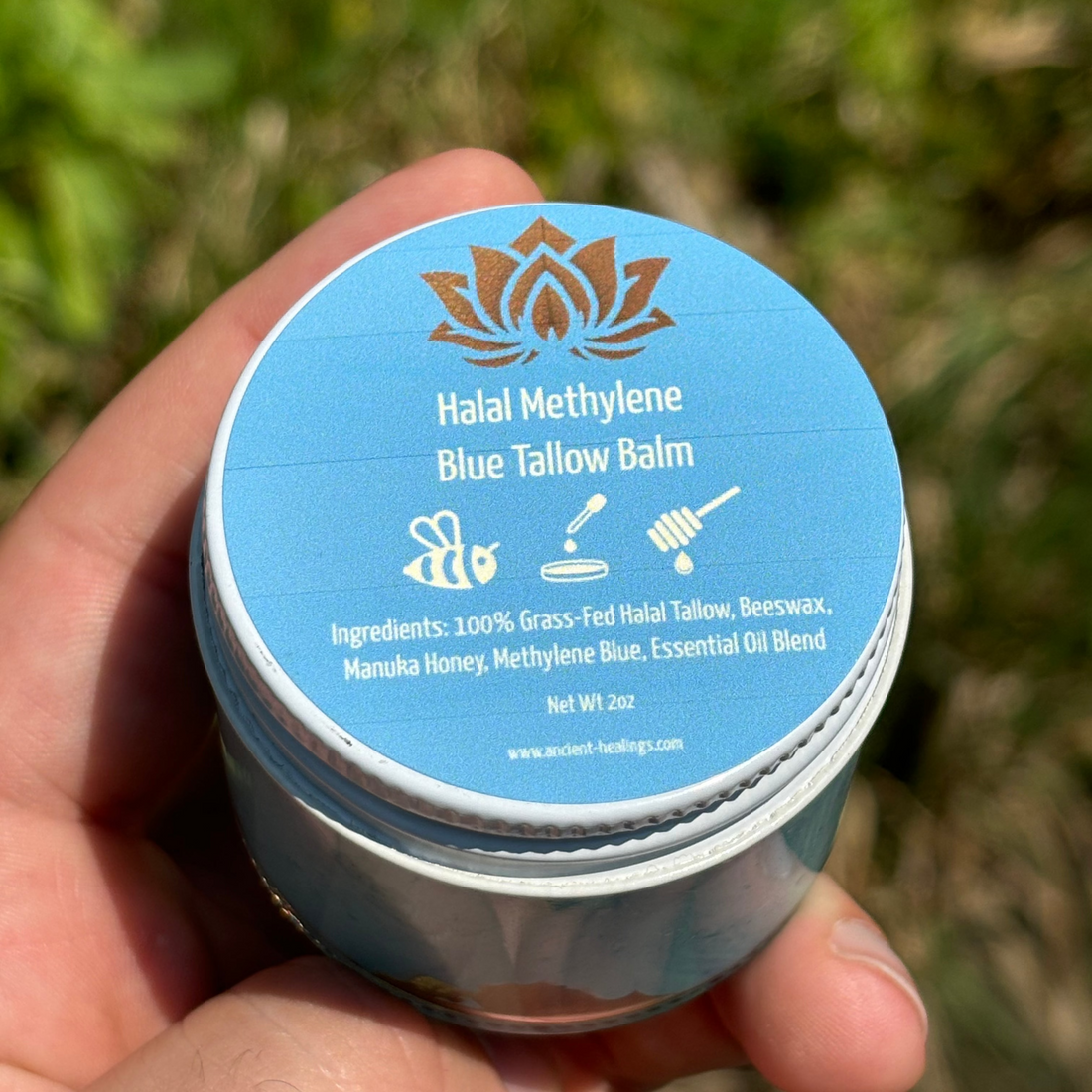 How to Moisturize Naturally in Dubai’s Dry Climate – Halal Skincare Guide (كيف تحافظ على ترطيب بشرتك في مناخ دبي الجاف – دليل العناية بالبشرة الحلال)